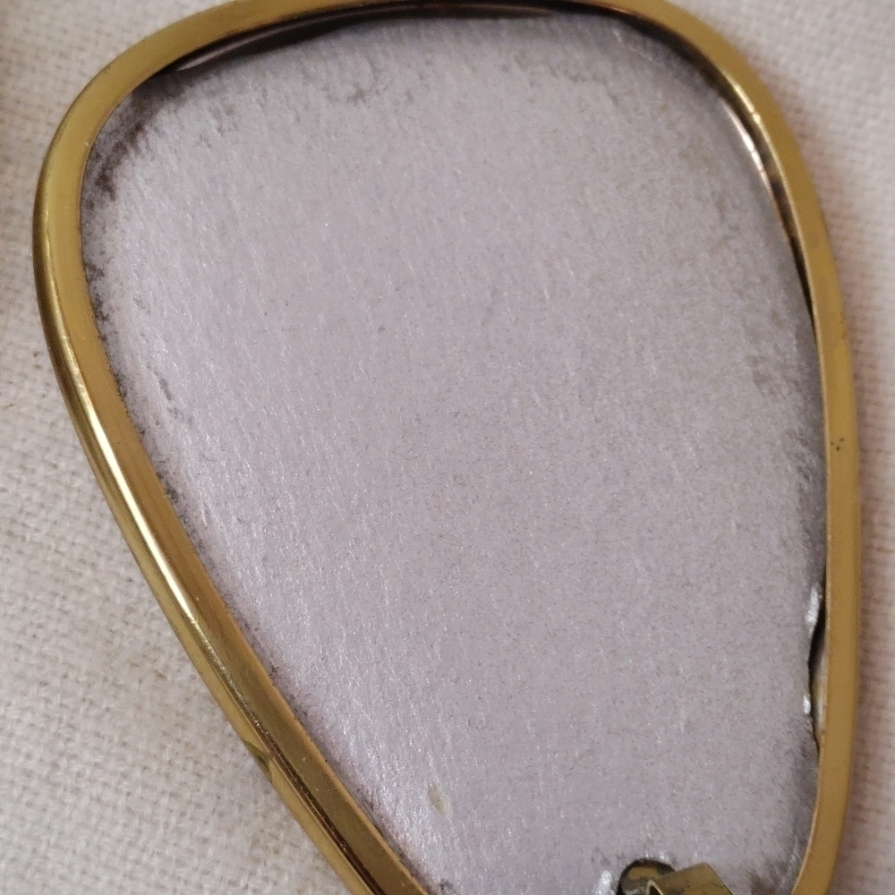 𝅺vintage Hair Brush and Mirror Set - Picture 8 of 16